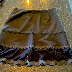 Cynthia steffe black shirt skirt with cute ric rak detail